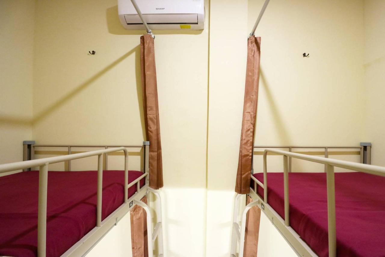 ปนโดะก์ แบ็กแพกเกอร์ ซิตี้สแควร์ Hostel มะลัง ภายนอก รูปภาพ